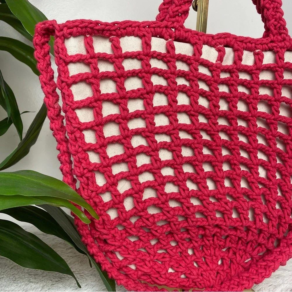 Madewell The Crocheted Crossbody Tote Shoulder Bag in Bright Poppy Red - Picture 8 of 12